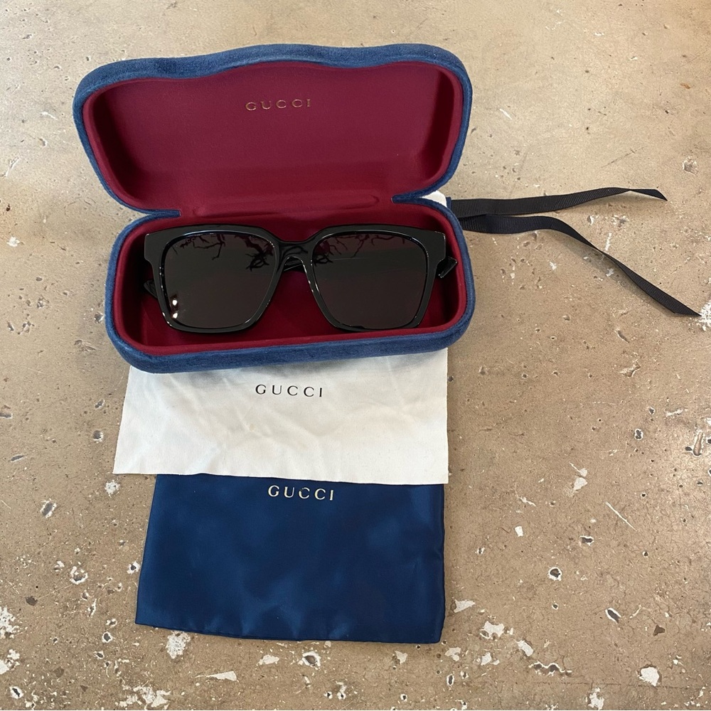 Gucci Black Oversize Wayfarer Sunglasses